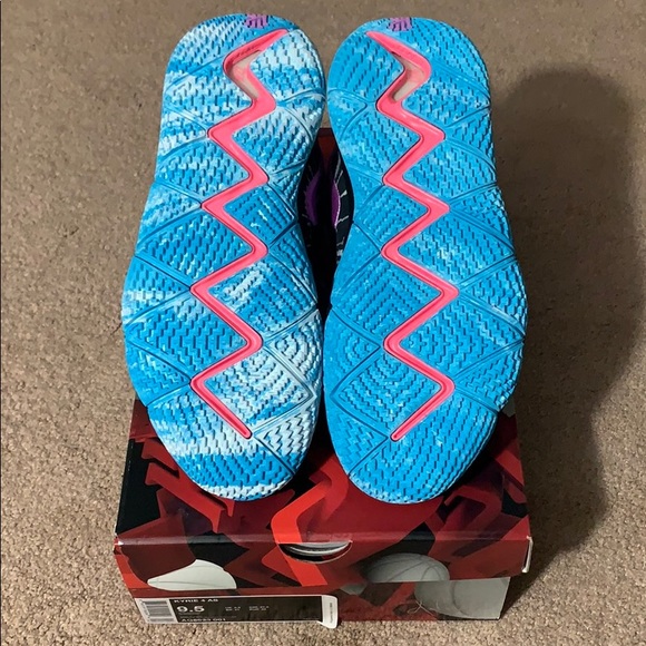 Nike Kyrie 4 (Allstar) SOLD!! SOLD!! - Picture 5 of 6